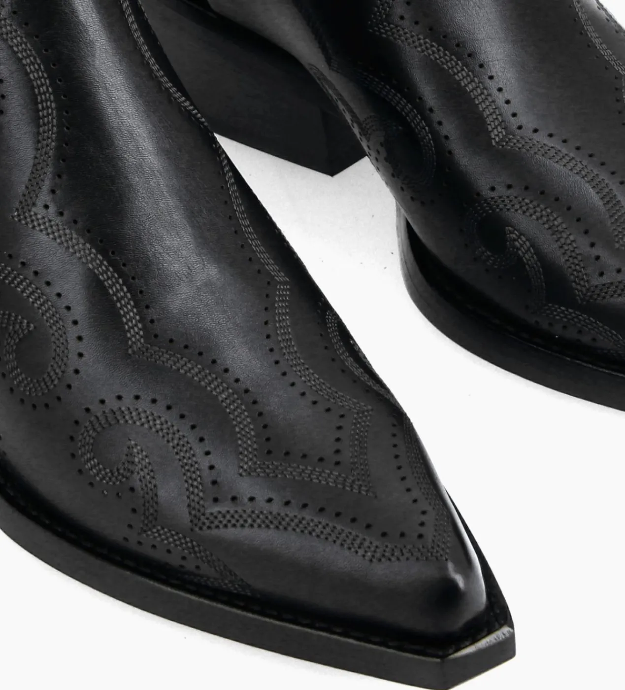 FREE LANCE Paris Bottine Western brodée - Calamity 40 - Cuir de veau lisse mat - Noir Best Sale